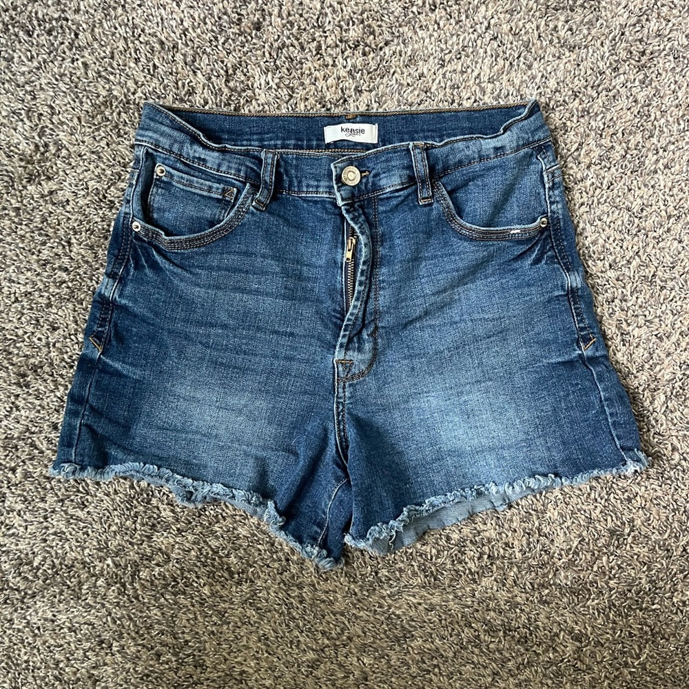 Kensie dark wash denim jean shorts
